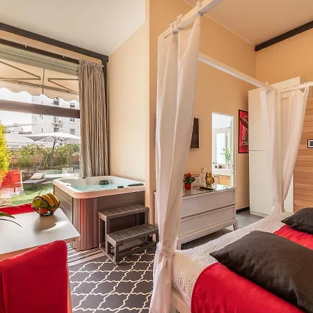 Snob Luxury 4* Cagliari