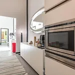 Snob Luxury 4*