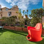 Snob Luxury 4*