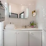 Snob Luxury