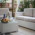 Snob Luxury 4*