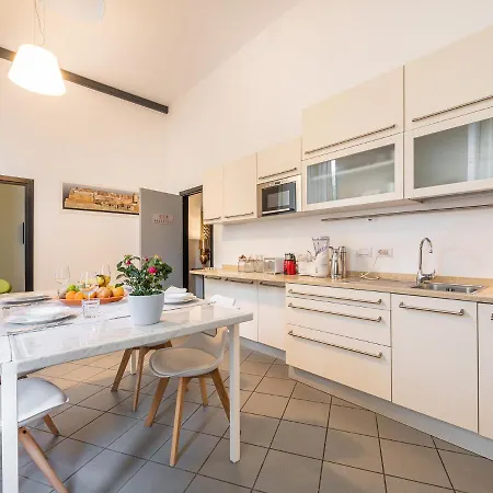 Snob Luxury Pensjonat 2*